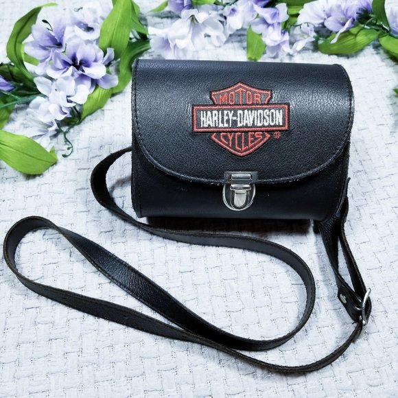 Harley-Davidson Handbags - Harley-Davidson black leather barrel shoulder bag